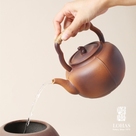 望遠燒水陶壺0.9L｜燈籠壺身瑞兔壺蓋・遠紅外線軟水煮水壺・麻繩
